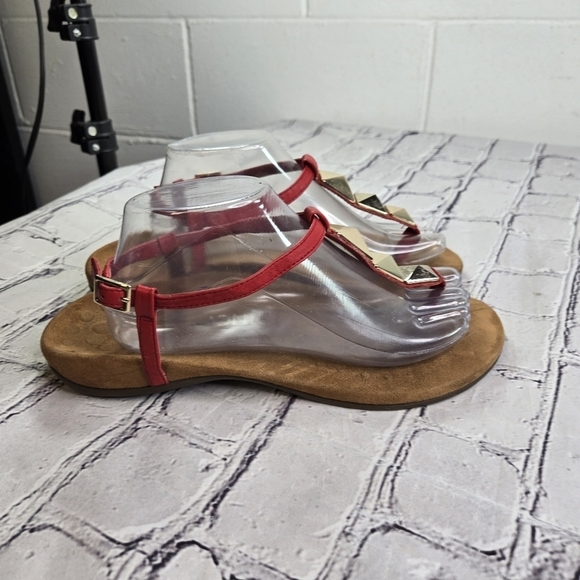 Vionic Nala red strappy gold stud metal accent thong  sandals - Picture 5 of 10